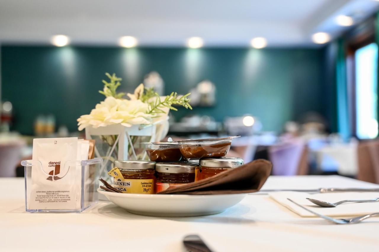 Ponzano Romano Roma Domus Hotel מראה חיצוני תמונה